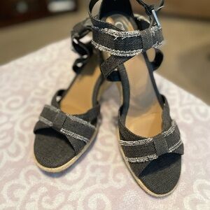 Chaps Sadria Black Washed Denim Wedge - Size 9.5